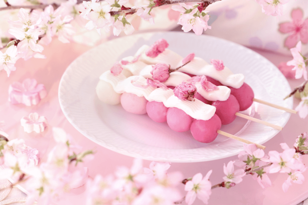 Sakura season is on! What are the best cherry blossoms snacks?