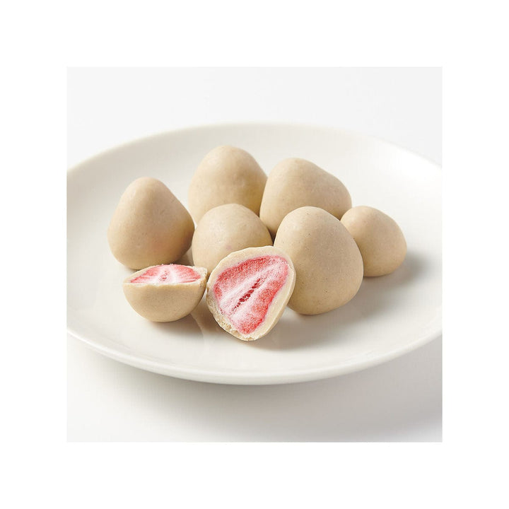 Muji Earl Grey Chocolate &amp; Feuilletine Coated Strawberries thumbnail 2