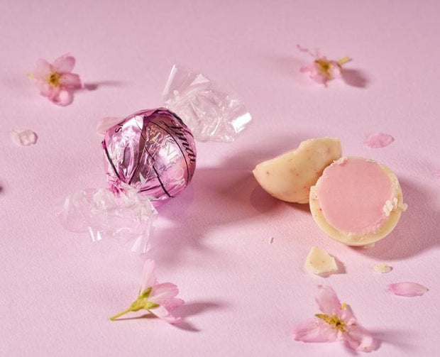 Lindt Sakura Chocolate (10Pcs)