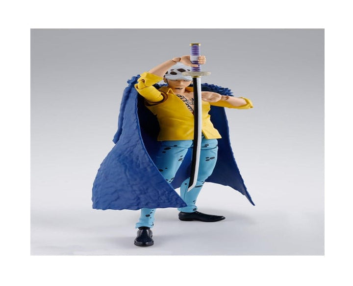 One Piece Figuarts Figure Trafalgar Law thumbnail 4