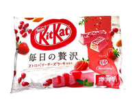 Kit Kat: Everyday Luxury (Strawberry Cheesecake) Candy and Snacks Nestle