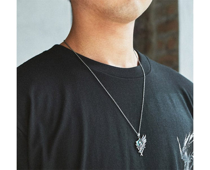 Final Fantasy XVI Wings of Promise Silver Pendant thumbnail 3